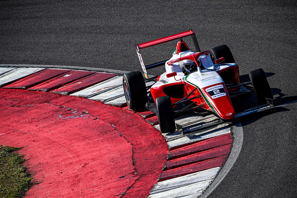 Alba Hurup Larsen videre til finalerunde i Ferraris talentprogram
(Foto: FIA Women In Motorsport)